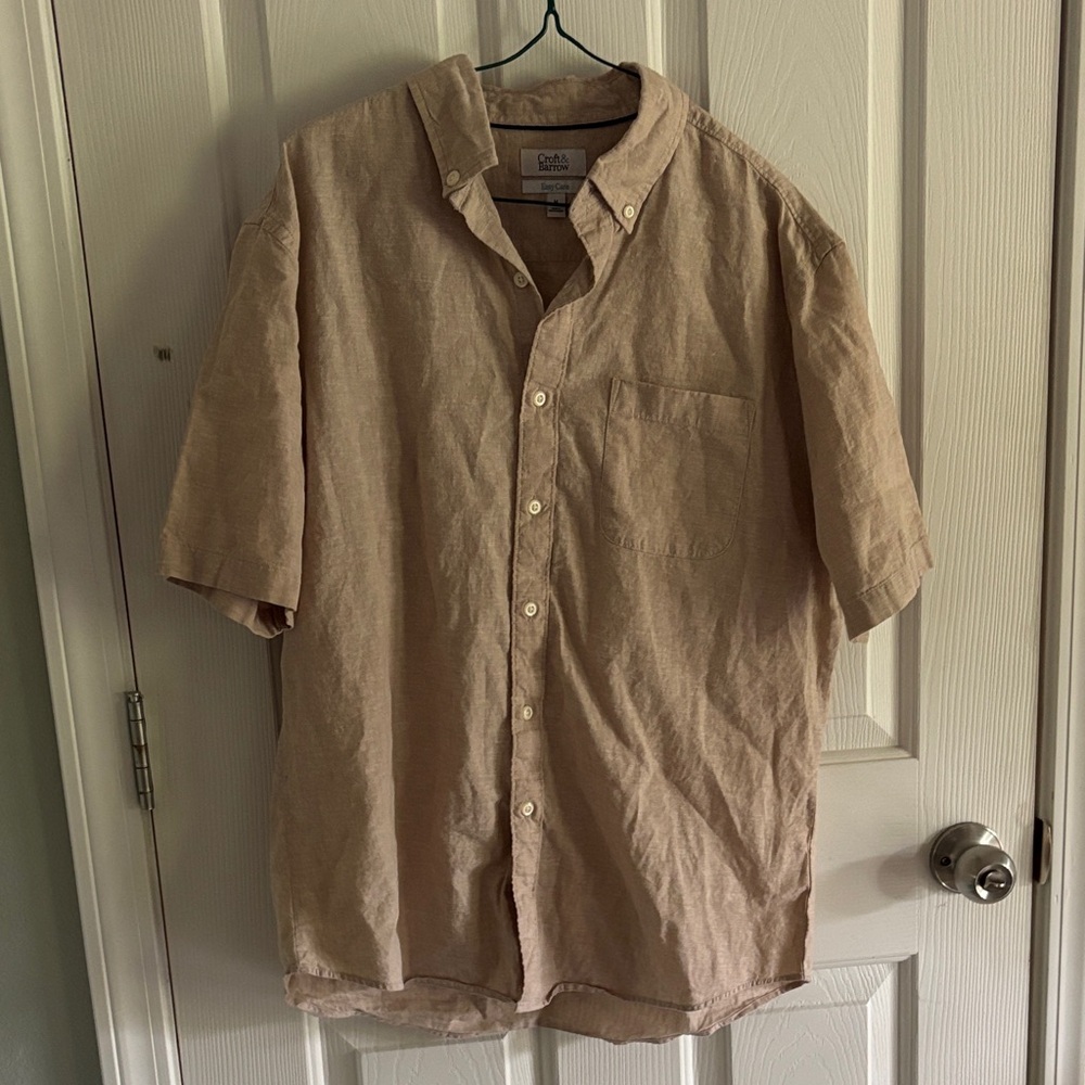 Men’s size Medium Linen button up shirt